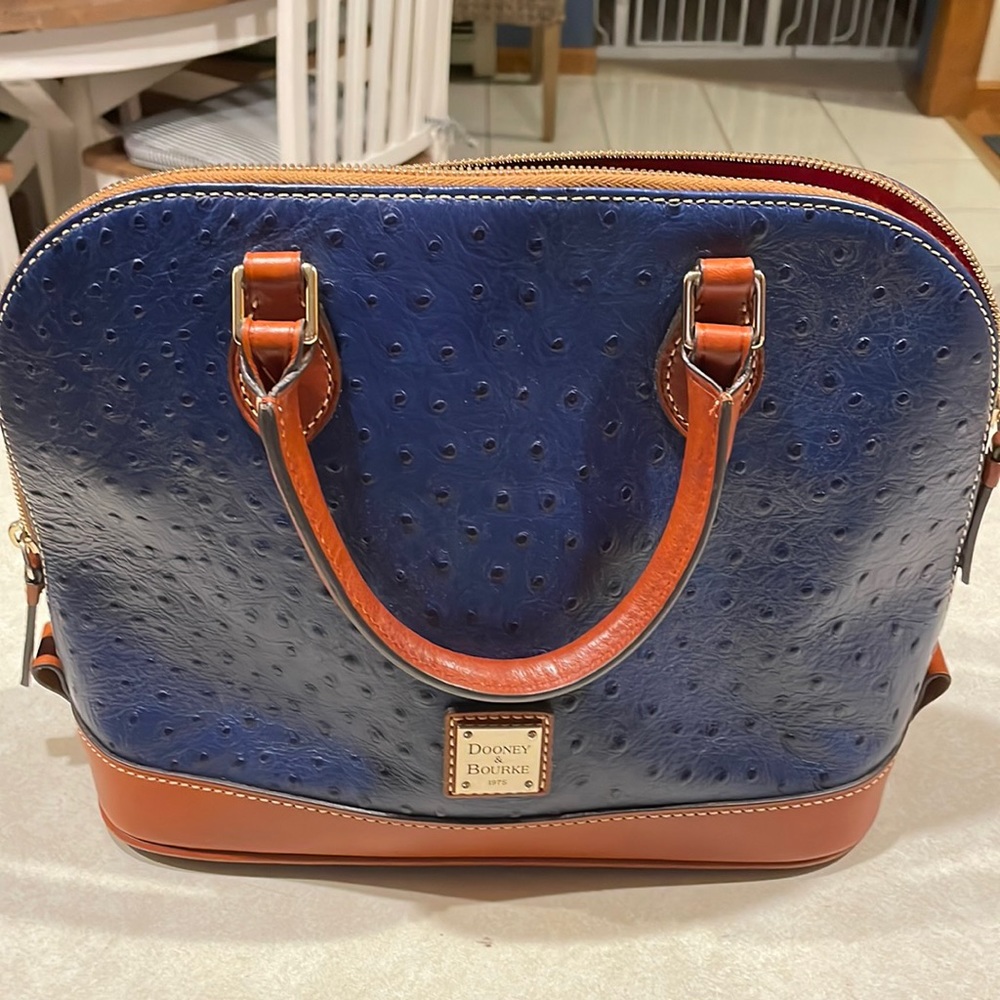 EUC Dooney and Bourke satchel ostrich print